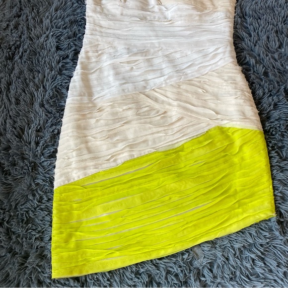 Bebe,One shoulder mini dress,Large,white/Neo yellow - Picture 2 of 7